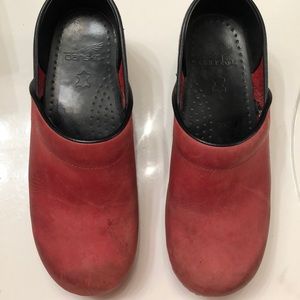 Dansko size 39 (8.5-9) Red soft leather clogs